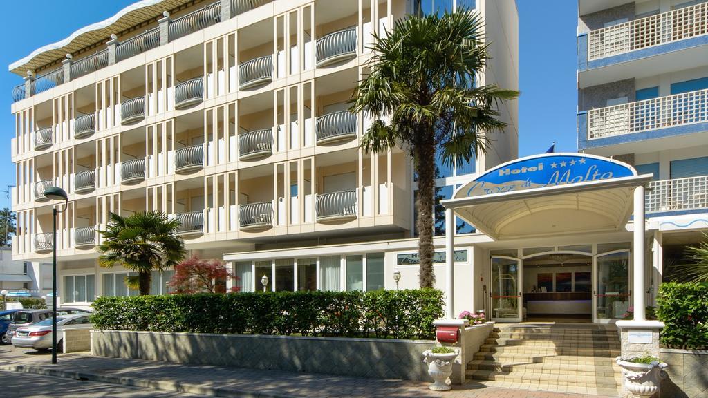 Hotel Croce Di Malta ลินญาโน ซับเบียโดโร ภายนอก รูปภาพ